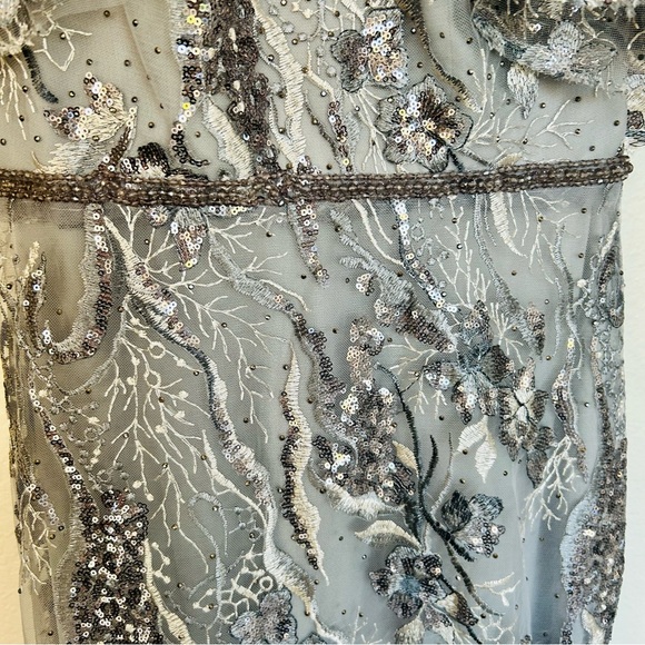 Mac Duggal Embroidered Sequined Gown Dress Size 4 Style 67908 - Picture 10 of 16